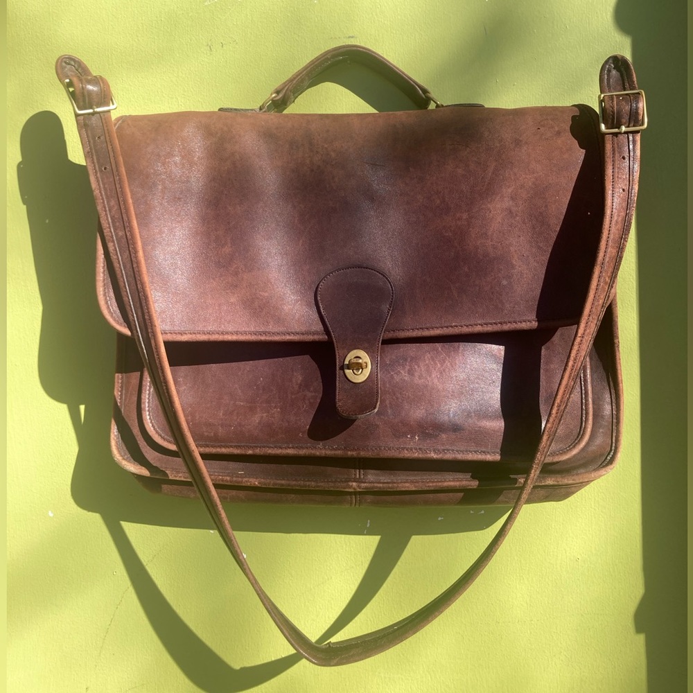 Vintage Metropolitan Coach Leather Briefcase!